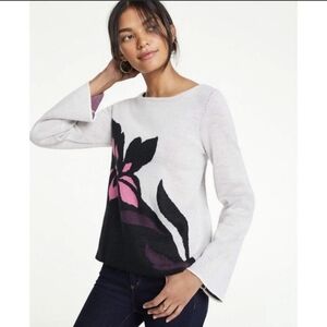 Ann Taylor Floral Print Sweater Size M, Sand,Black, Multi Color. Wide Sleeves